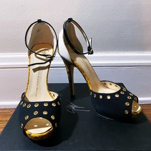 Giuseppe Zanotti Peep Toe Heels